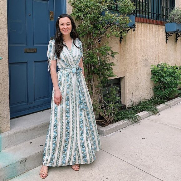 Gal Meets Glam Imogene Dress Ivory French Blue Stripe Size 2 Maxi Wrap - Picture 16 of 17